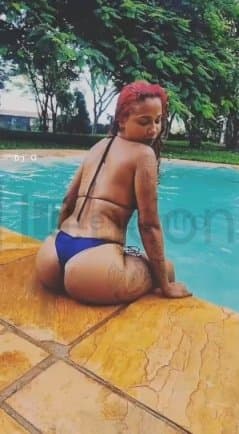 Carolzinha safada 